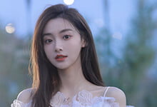 金佳悦：少年的心动是仲夏夜的荒原，风一吹，野草就连了天-沐风文化