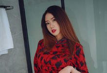 方子萱前凸后翘诱人旗袍性感肉丝袜完美裸胸美臀-沐风文化