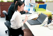 FSDSS-342 嘴上说讨厌,身下湿一片!“天国るる”着迷上讨厌上司的身体-沐风文化