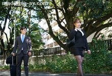 JUL-870 突如其来大雨！出差被迫与K罩杯前辈“叶爱”同住一晚 扶她回床上时，忍不住掐上去-沐风文化