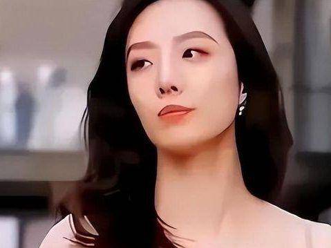 董思槿整容就是为追男人,美容店员工称:当时就被她的三观震惊了-沐风文化